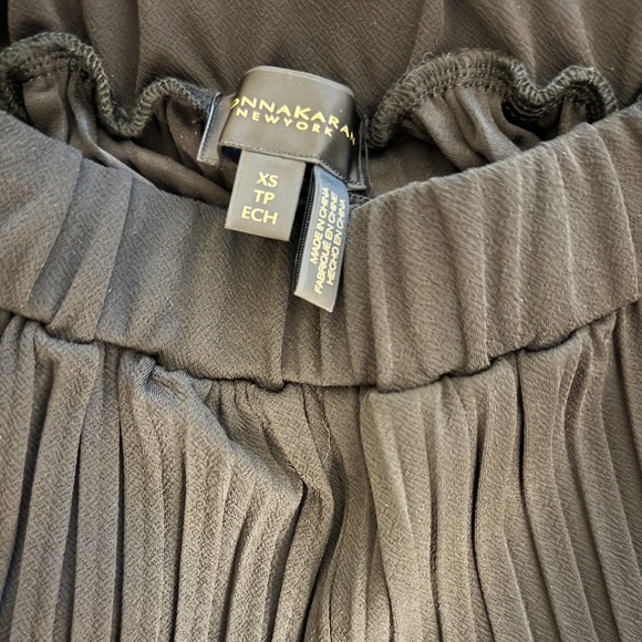 Donna Karan New York Pleated Wide Leg Pants - Picture 7 of 7